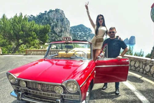 CAPRI BOAT EXPERIENCE & CONVERTIBLE CAR TOUR