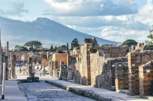 Pompeii and Herculaneum Tour